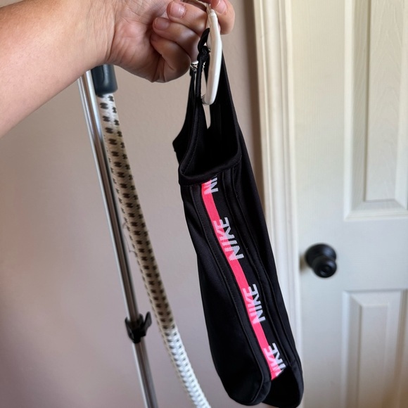 Nike Toddler girls Dri-Fit Black Tank Top with Pink Swoosh-size 2t - Picture 3 of 7